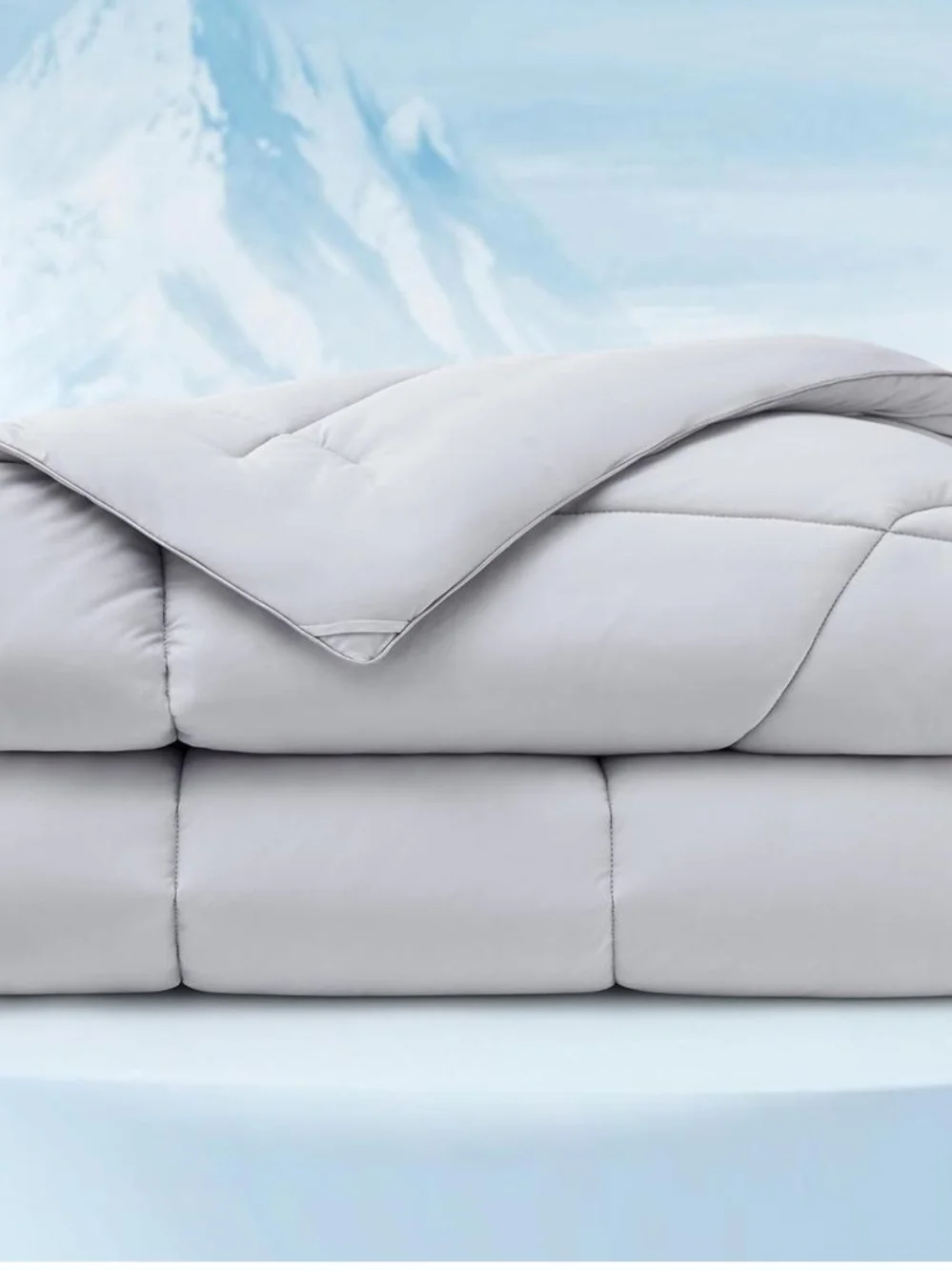 Plush Light Gray Comforter - Soft Cozy Bedding